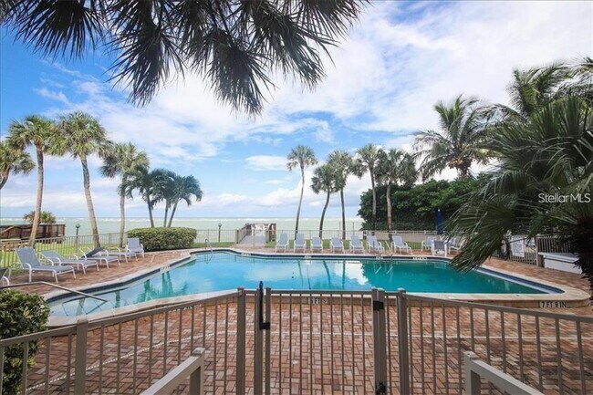 Building Photo - TURNKEY FURNISHED WATERFRONT RENTAL – Live...