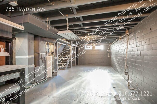 Building Photo - 785 Hayden Ave