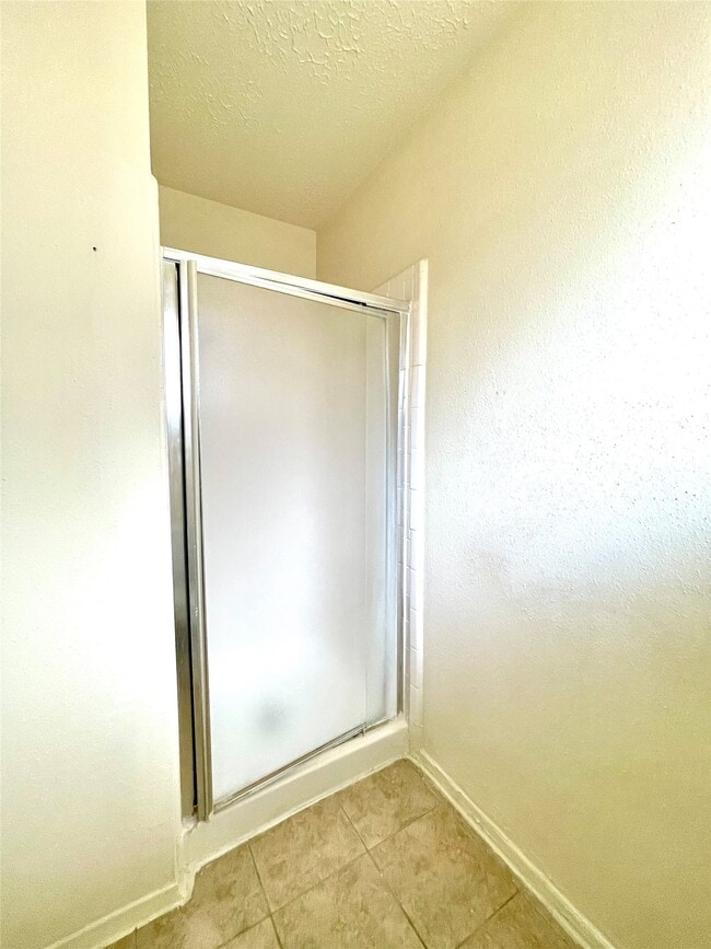 Building Photo - 4502 Mossygate Dr