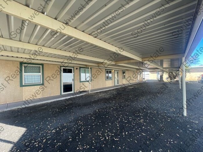 Building Photo - Nice 2 bed 1 bath apt in Portales - All Bills Paid!