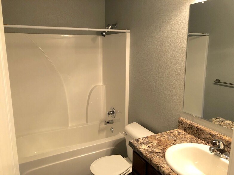 Building Photo - 2021 Ingalls Ln