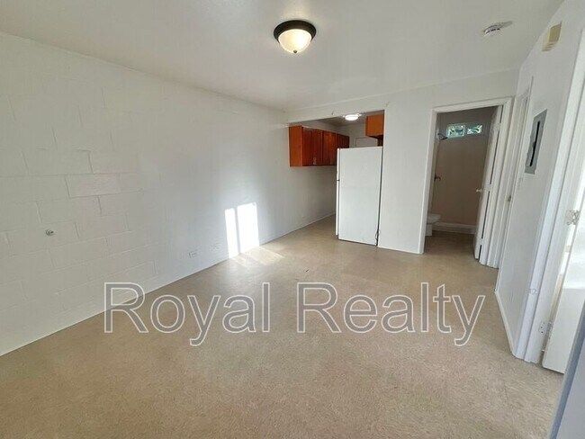 Building Photo - 94-232-232 Aniani Pl