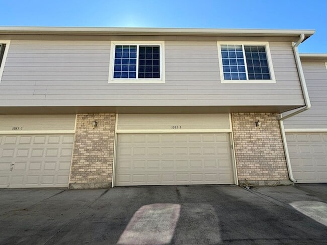 Building Photo - Westbury Farms 1-Bedroom
