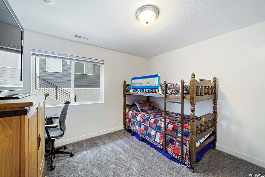 Building Photo - 15287 S Tack Way