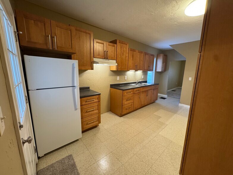 Building Photo - 114 W Berkeley St