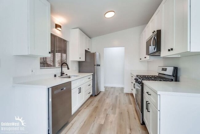 Building Photo - Charming 3Bdm 2Ba Home in Spring Valley!