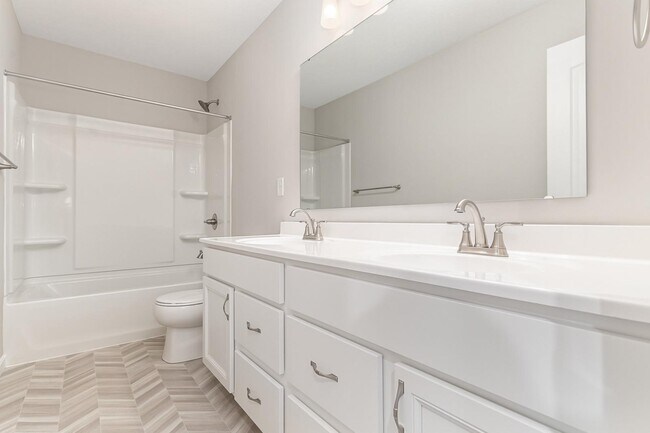 Building Photo - 620 Hogrefe Rd