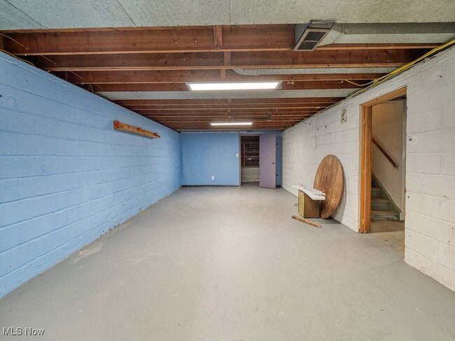 Building Photo - 18447 Pearl Rd
