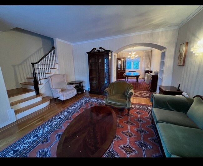 Building Photo - 105-37 65th Rd