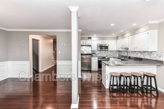 Building Photo - 2109 Kings Mill Ct