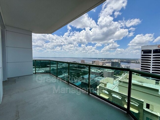Building Photo - 1431 Riverplace Blvd