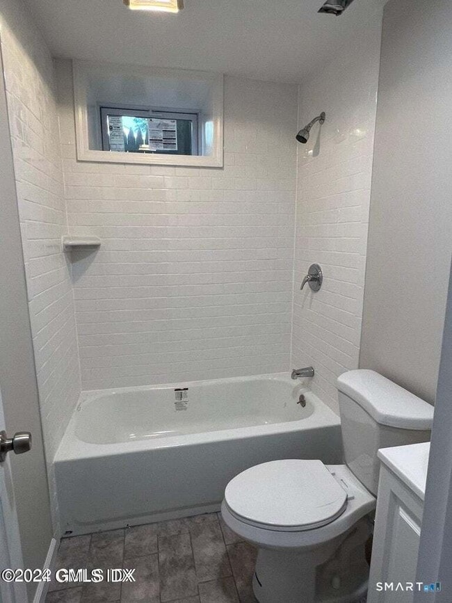 Building Photo - 53 Richland Rd