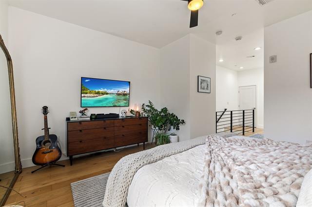 Building Photo - 2222 Moser Ave