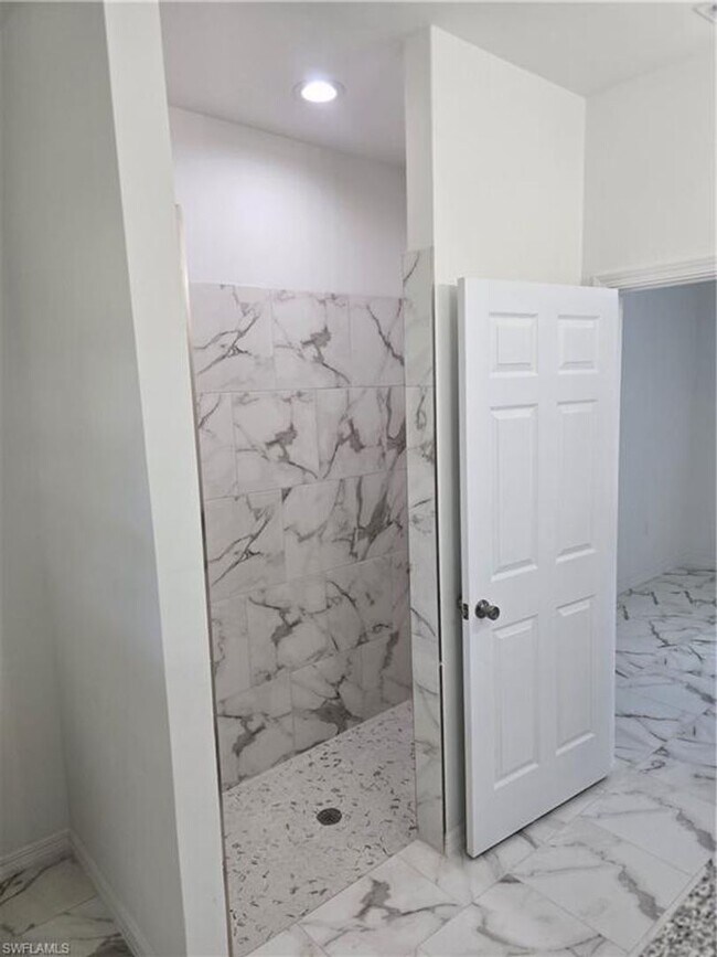 Building Photo - ASK US ABOUT FREE RENT!! NEW CONTRUCTION 2...