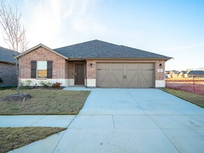 Building Photo - 4116 Limestone Blf Dr