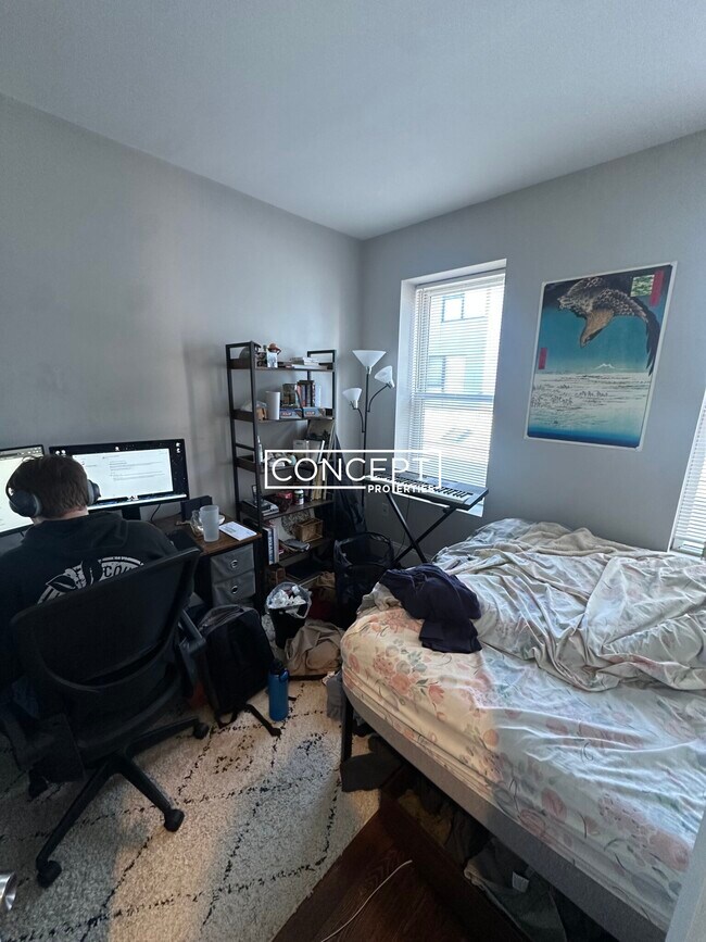 Building Photo - 14 Sewall St