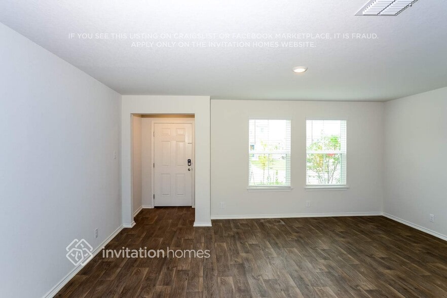 Building Photo - 9807 Spotted Rose