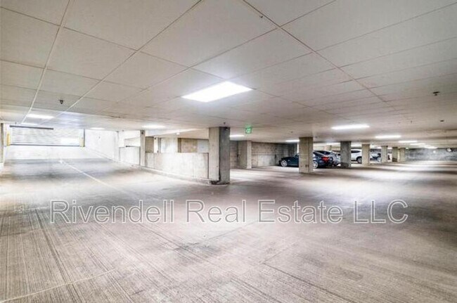 Building Photo - 1631 Emerson St