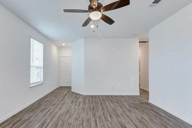Building Photo - 17610 Calabash Dr