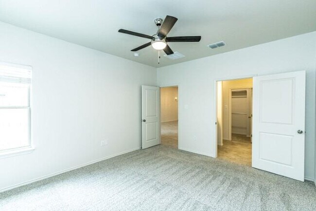 Building Photo - 1026 N 7th St