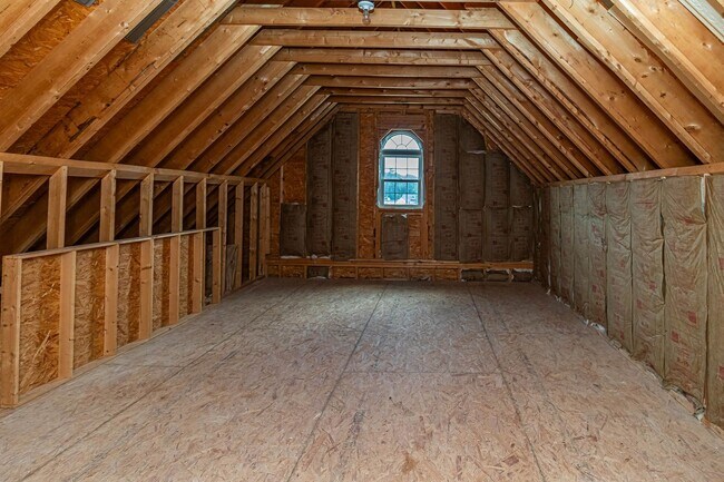 Building Photo - 109 Willow Pond Dr