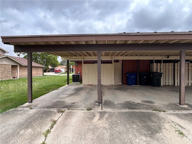 Building Photo - 4217 Acushnet Dr