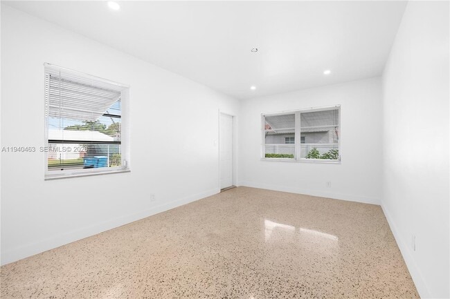 Building Photo - 1711 Funston St