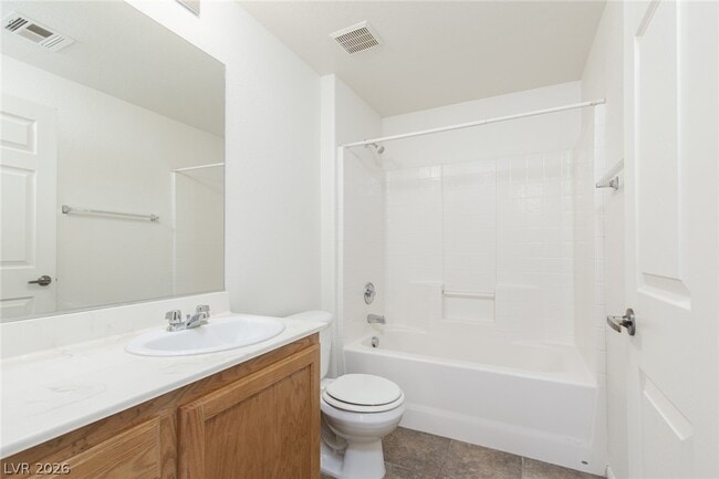 Building Photo - 5855 Valley Dr