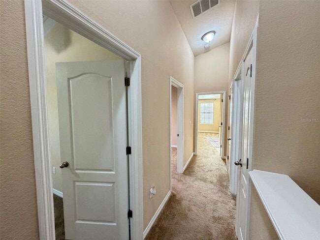 Building Photo - 5722 Kinglethill Dr