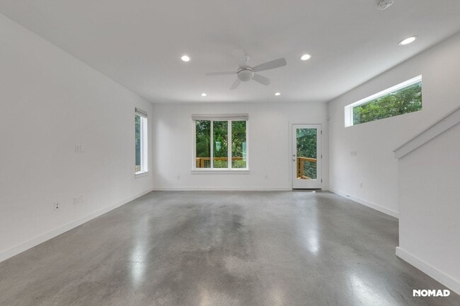 Building Photo - Charming 3BR House in East Austin - Pet Fr...