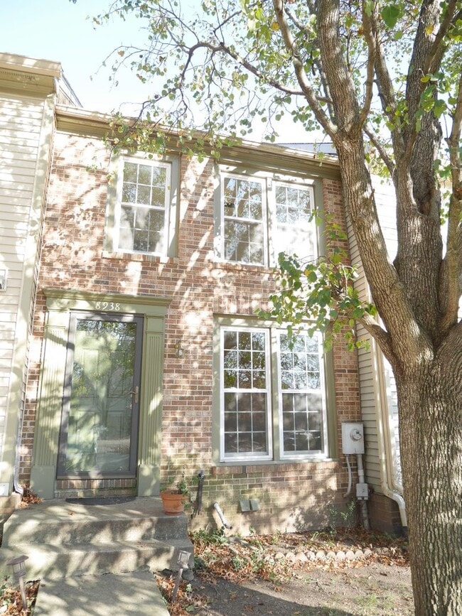 Building Photo - Jessup Townhome- Move-in Ready