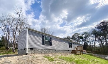 Building Photo - 13 Garden Rd