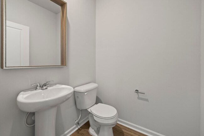 Building Photo - 4 Bedrooms Plus an Office on Cul De Sac