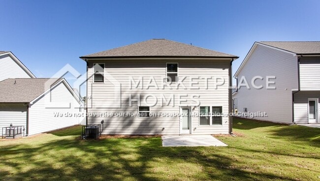 Building Photo - 250 W L Miller Dr