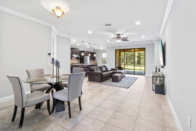 Building Photo - 16133 Camden Lakes Cir