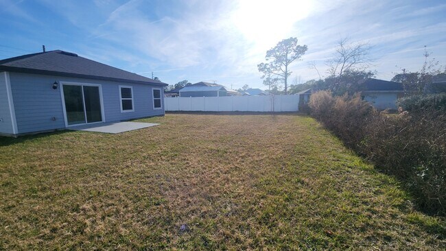 Building Photo - 63 Pritchard Dr