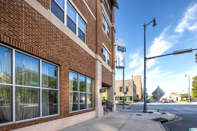 Building Photo - 2020 5th Ave S