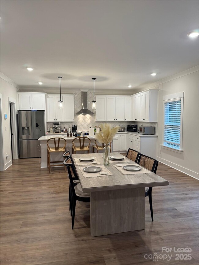 Building Photo - 302 Lester Davis Rd