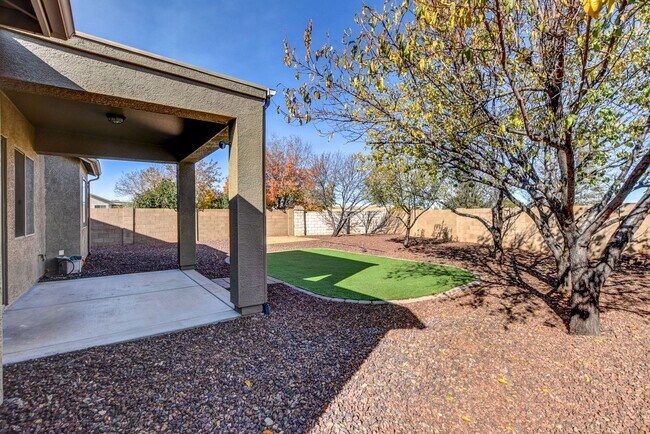 Building Photo - Beautiful Home for Rent in Granville!