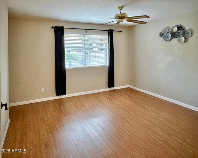 Building Photo - 852 W Nopal Ave