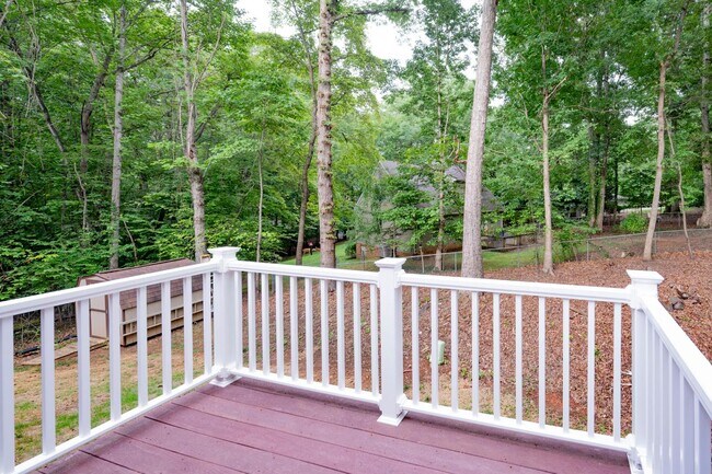 Building Photo - 691 Timberlake Dr
