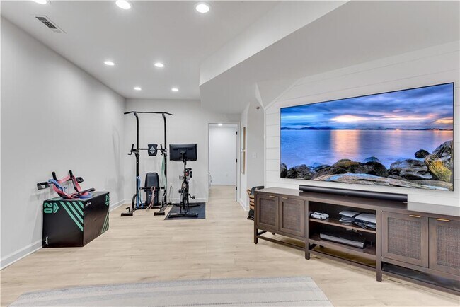 Building Photo - 4669 Ashford Club Dr