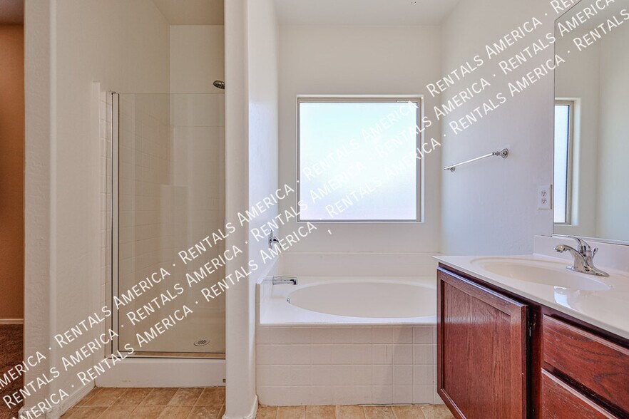 Building Photo - 3416 W la Mirada Dr