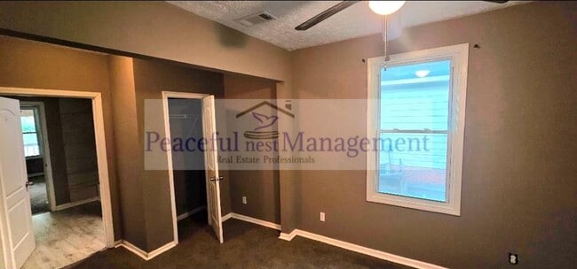 Building Photo - 564 Chesterfield Ave