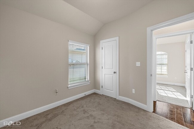 Building Photo - 4008 False River Dr