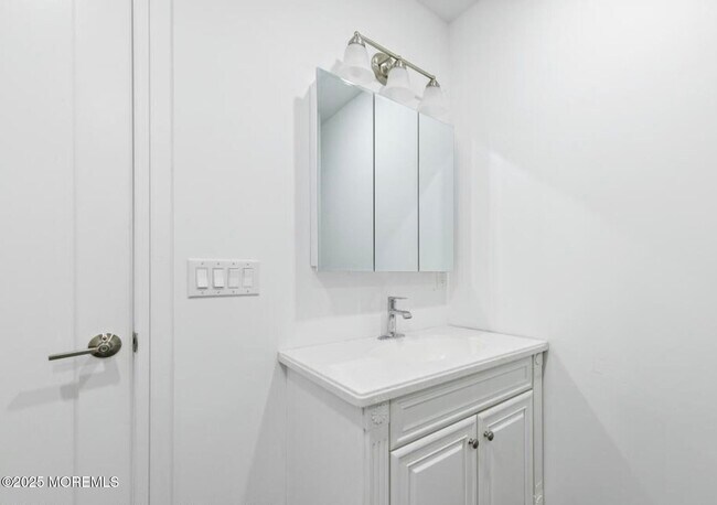 Building Photo - 134 Witmer Pl