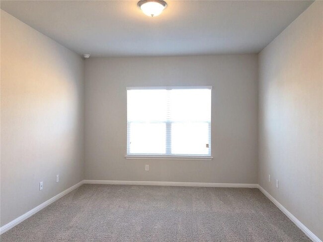 Building Photo - 2024 Birkby Ct