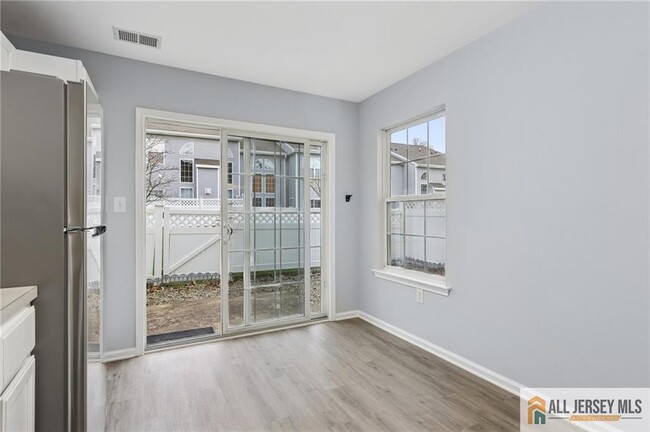 Building Photo - 103 Berkshire Dr