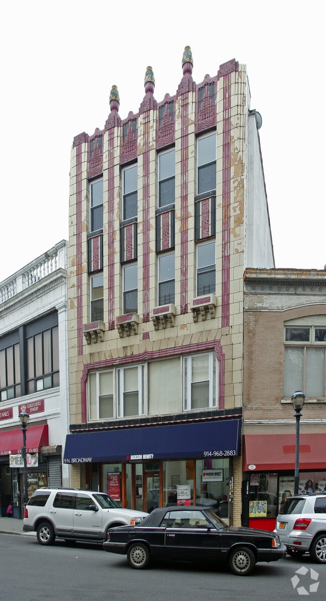 Building Photo - 9 N Broadway