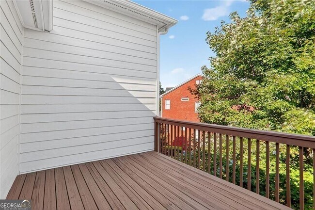 Building Photo - 3006 Riverstone Tr